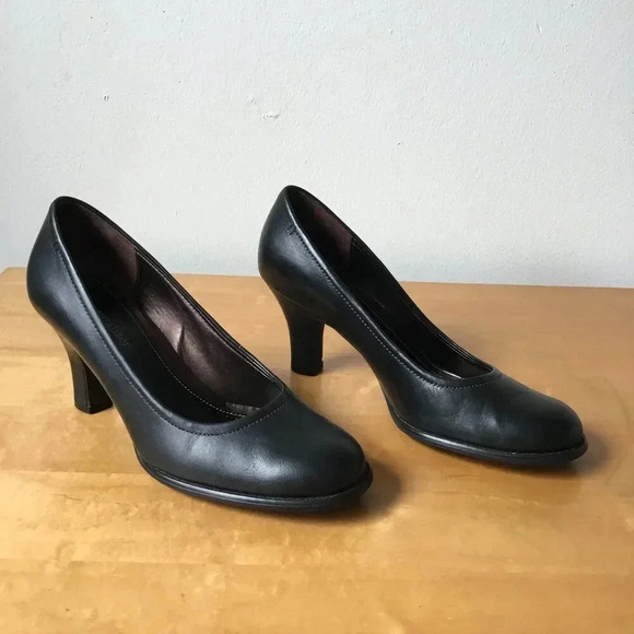 Naturalizer Black Leather Heel Chic and Comfortable Shoes Size 6.5 M US - Picture 4 of 8